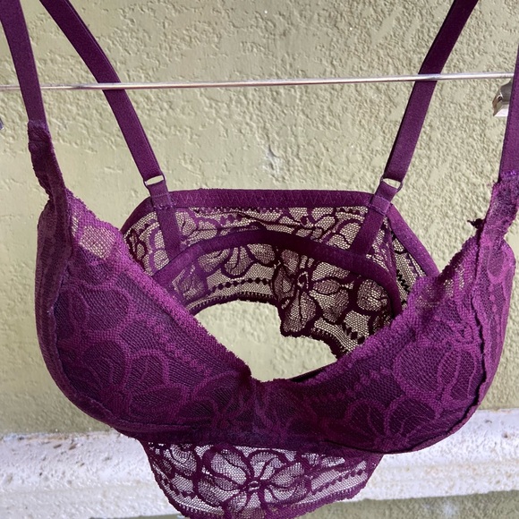 VICTORIA’S SECRET PINK BURGUNDY LACE BRALETTE — Size SMALL - Picture 9 of 16